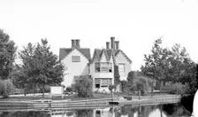 The Swan Inn, Littlemore, Oxfordshire standing on Rose Isle in the River Thames, c1860-c1922. Artist: Henry Taunt