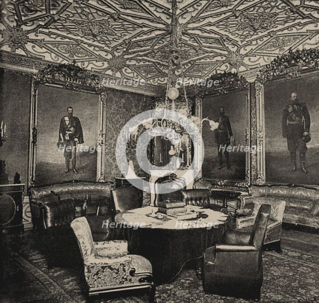 The Saint Petersburg English club on Palace Embankment. The Portrait Room, 1910s.
