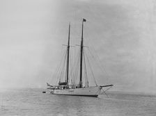 The schooner Dwyn-Wen at anchor, 1920. Creator: Kirk & Sons of Cowes