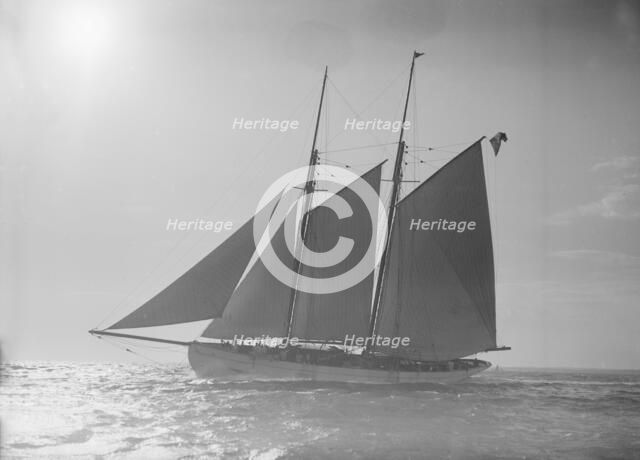 The schooner 'Etoile Filante', 1911. Creator: Kirk & Sons of Cowes.