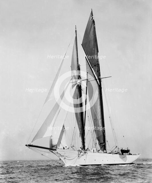 The schooner 'Elizabeth' under way. Creator: Kirk & Sons of Cowes.