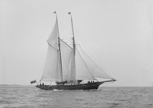 The schooner Hinemoa underway, 1914. Creator: Kirk & Sons of Cowes