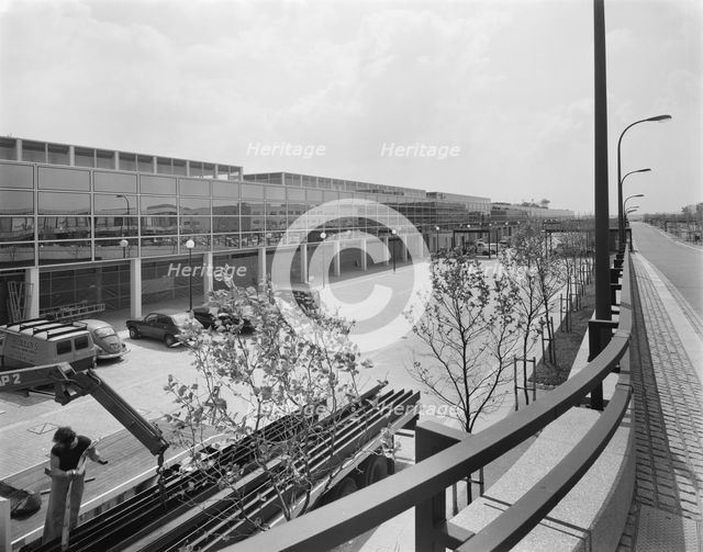 The Shopping Centre, Silbury Boulevard, Milton Keynes, Buckinghamshire, 06/06/1979. Creator: John Laing plc.