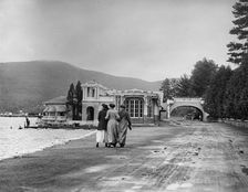 The Shore Road and casino, Fort William Henry Hotel, between 1910 and 1920. Creator: Unknown