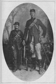 The Smallest Man and the Biggest Man in the Boer Army 1902