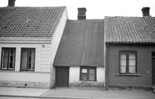 The smallest house in Landskrona, Sweden, 1935. Creator: Unknown
