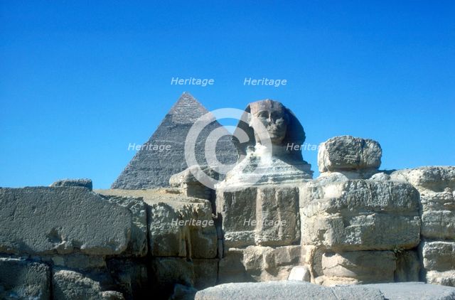 The Sphinx and Pyramid of Khafre (Chephren), Giza, Egypt, 4th Dynasty, 26th century BC. Artist: Unknown
