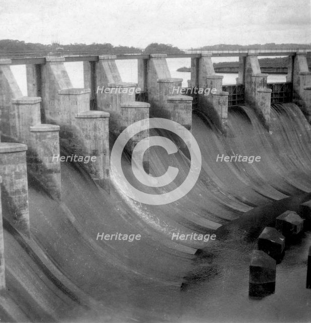 The spillway, Gatun Lock, Panama Canal, Panama, early 20th century.Artist: J Dearden Holmes