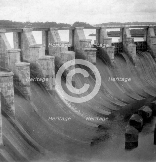 The spillway, Gatun Lock, Panama Canal, Panama, early 20th century.Artist: J Dearden Holmes