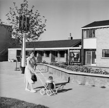 The Twin Foxes public house, Stevenage, Hertfordshire, 1950s-1960s. Creator: Eric de Maré