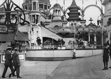The Teaser, Coney Island in Luna Park, 1911. Creator: Bain News Service