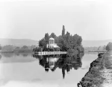 The Temple, Henley-on-Thames, Oxfordshire, 1900. Artist: Henry Taunt