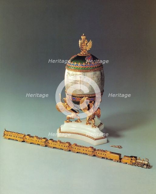 The Trans-Siberian Railway egg, 1900. Artist: Perkhin, Michail Yevlampievich, (Fabergé manufacture) (1860-1903)