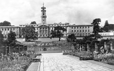 The Trent Building from Highfields Park, University of Nottingham, Nottinghamshire, c1950(?)