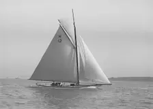 The Truant sailing close-hauled, July 1912. Creator: Kirk & Sons of Cowes