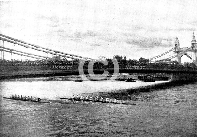 The Universities' Boat-Race: shooting Hammersmith Bridge, 1895. Creator: Stearn.