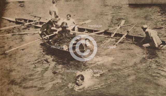 The University Boat Race, March 1912 (1935). Artist: Unknown.