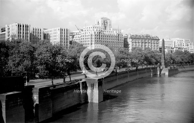 The Victoria Embankment looking towards Cleopatra's Needle, London, c1945-c1965.  Artist: SW Rawlings