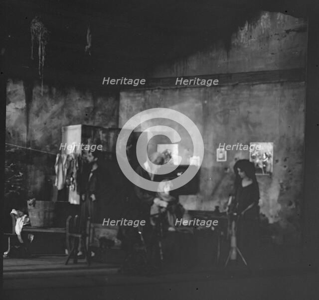 The weavers, 1916 Creator: Arnold Genthe.