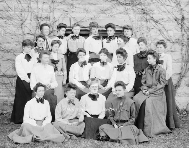 The Western College for Women class of 1905, Oxford, Ohio, (1904?). Creator: Unknown.