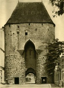 The Wiener Tor, Hainburg an der Donau, Lower Austria, c1935. Creator: Unknown