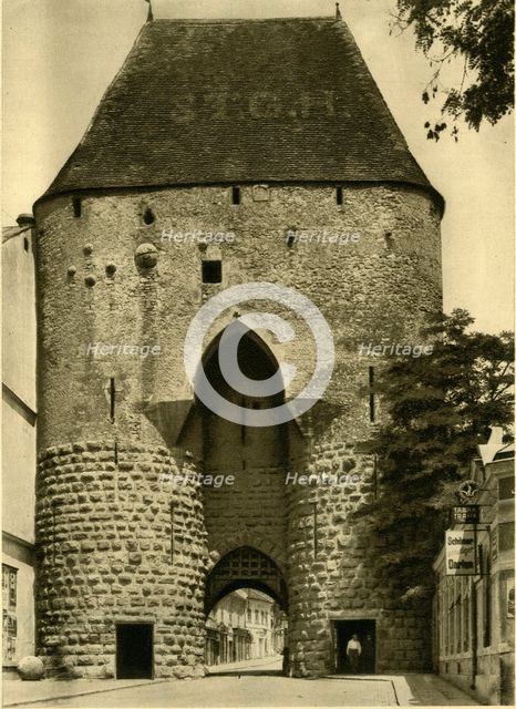 The Wiener Tor, Hainburg an der Donau, Lower Austria, c1935. Creator: Unknown.