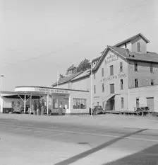 The Wilhelm mill closed ten years ago and service station..., Monroe, Benton County, Oregon, 1939. Creator: Dorothea Lange