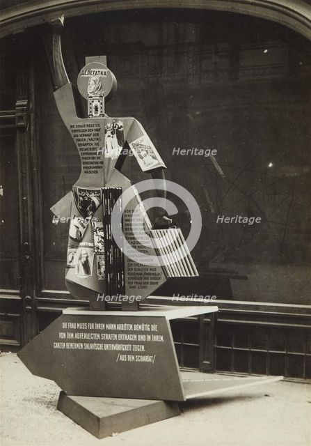 The woman and the press, 1928.