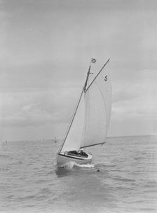 The Yarmouth One Design Greywing 1922. Creator: Kirk & Sons of Cowes