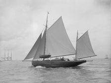 The yawl Moosk under way, 1912. Creator: Kirk & Sons of Cowes