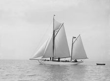 The yawl Meander sailing in fine conditions, 1913. Creator: Kirk & Sons of Cowes