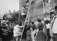 Theater, Times Sq. being painted, 20 Aug 1918. Creator: Bain News Service