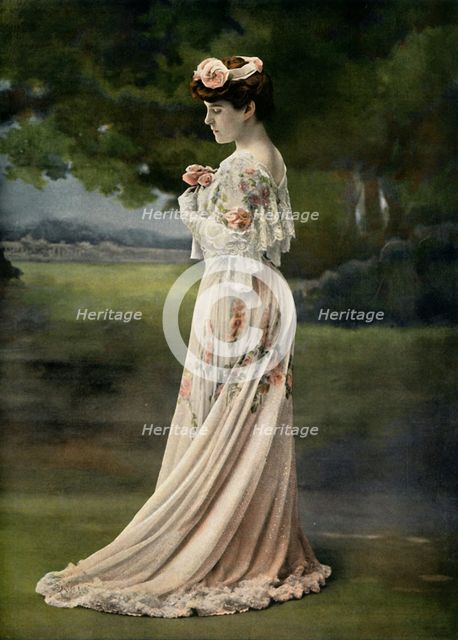 'Theatre Du Vaudeville. - L'Esboufe - Suzanne Despres, role de Mme Richter-Mme Belgrand', 1904. Creator: Unknown.