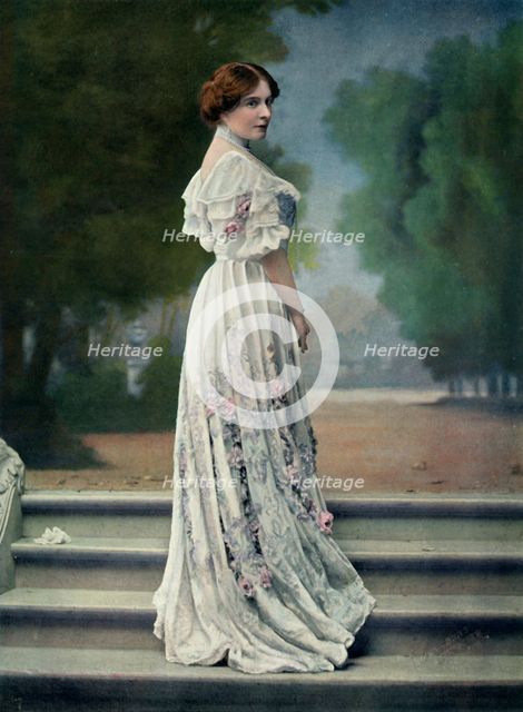 'Theatre National De L'Odeon. - Mlle. Berthe Bady - Role de Paula. La Seconde Madame Tanqueray', 190 Creator: Unknown.