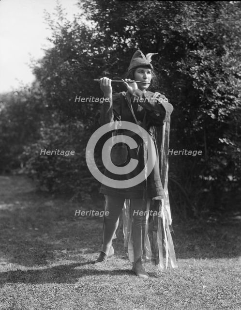 Theatrical performance at Dongan Hall, 1921 May 27. Creator: Arnold Genthe.