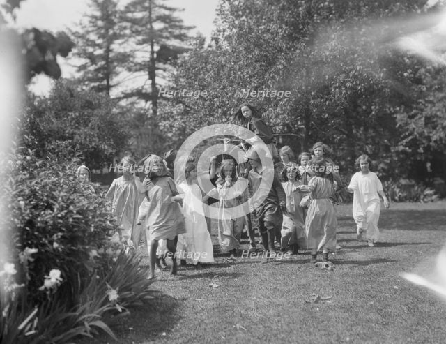 Theatrical performance at Dongan Hall, 1921 May 27. Creator: Arnold Genthe.