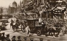 Their Majesties Silver Jubilee 1910-1935. The Speaker's Coach in the Royal Procession