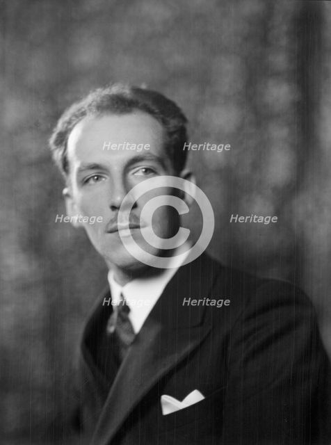 Theremin, Mr., portrait photograph, 1928 May 3. Creator: Arnold Genthe.