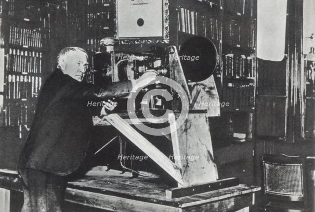 Thomas Alva Edison (Milan, Ohio, 1847-West Orange, New Jersey, 1931) in his lab, inventor of the …