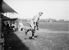 Thomas "Buck" O'Brien, Boston Al (Baseball), 1913. Creator: Harris & Ewing