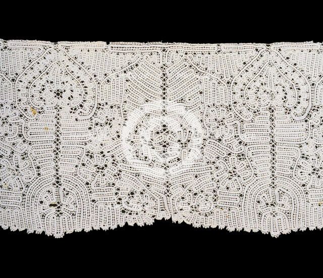 Three Fragments (Border), Aquila, 1675/1750. Creator: Unknown.