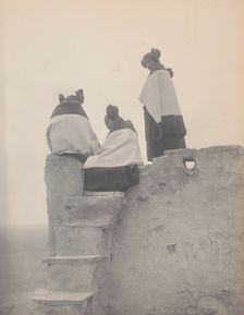 Three Hopi women at top of adobe steps, New Mexico, 1906, c1906. Creator: Edward Sheriff Curtis
