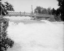 Three Sisters Bridge (i.e. Three Sister Island), Niagara Riv[er], between 1880 and 1897. Creator: William H. Jackson