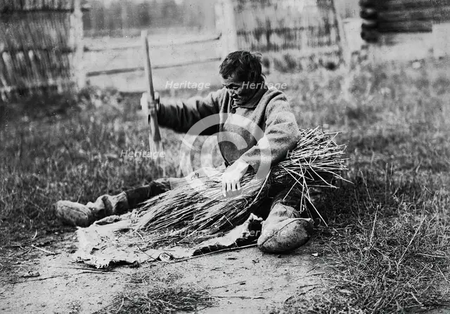 Threshing, late 19th cent - early 20th cent. Creator: I Popov.