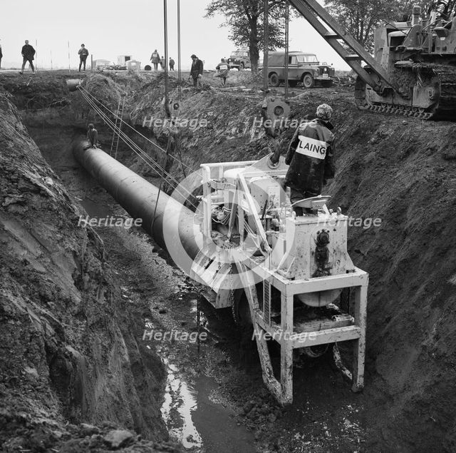 Thrust boring being carried out during the installation of the Fens gas pipeline, Norfolk, 20/09/196 Creator: John Laing plc.
