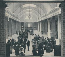 Tilbury passenger baggage examined in a spacious new building 1937