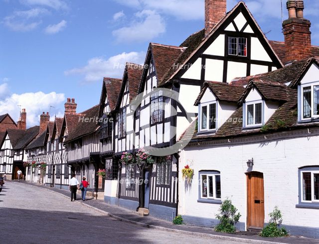 Timber-framed Tudor buildings in Mill Street, Warwick. Creator: Peter Thompson.