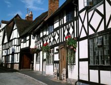 Timber-framed Tudor buildings in Mill Street, Warwick. Creator: Peter Thompson
