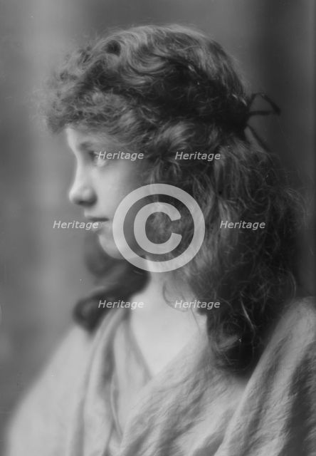 Tirrell, G., Miss, portrait photograph, 1915 June 22. Creator: Arnold Genthe.