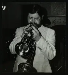 Trumpeter Bobby Shew performing at The Bell, Codicote, Hertfordshire, 19 May 1985. Creator: Denis Williams